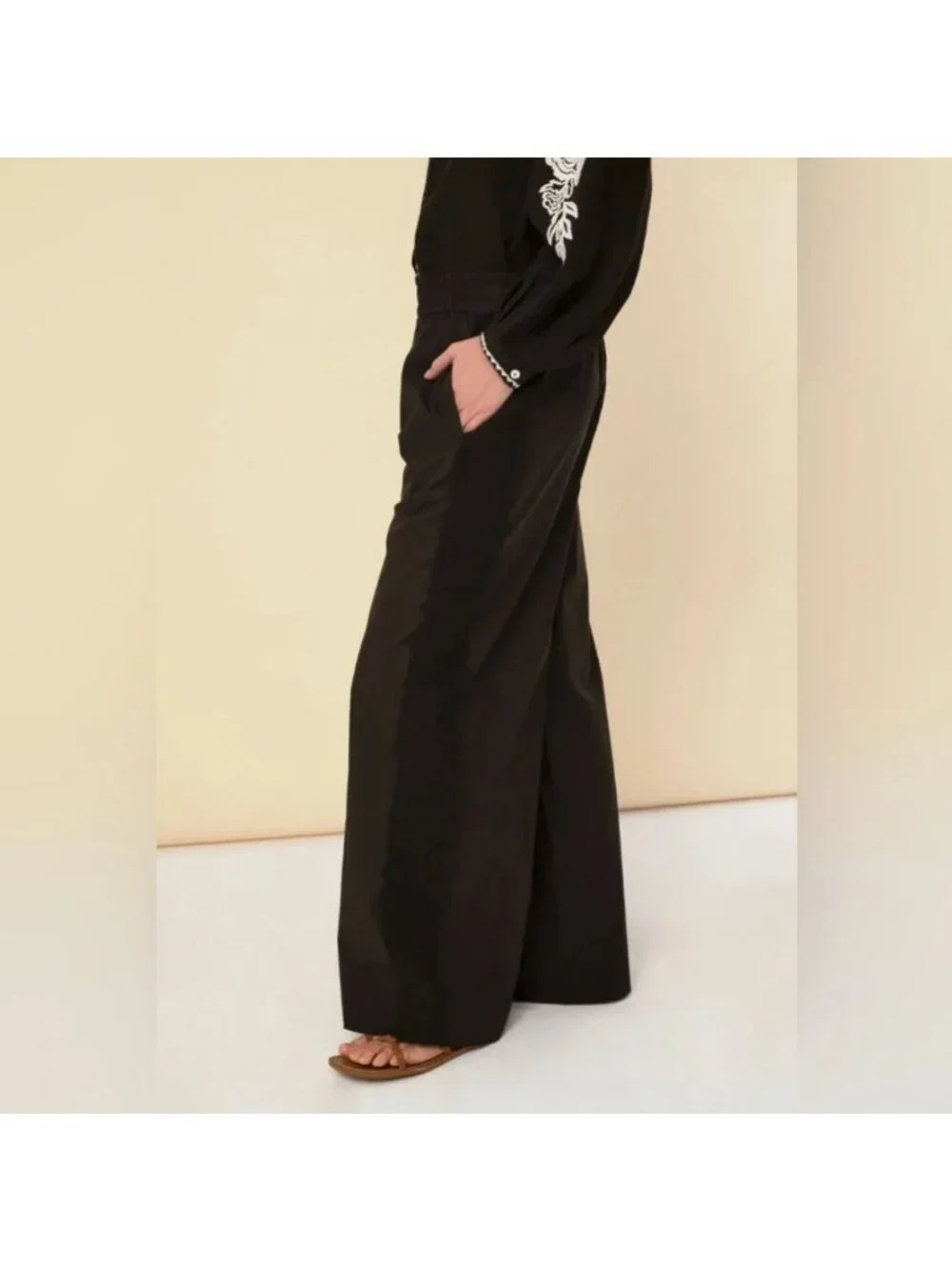 Sonmer Embroidered Lace Trim Sides Black Wide Leg Pants L